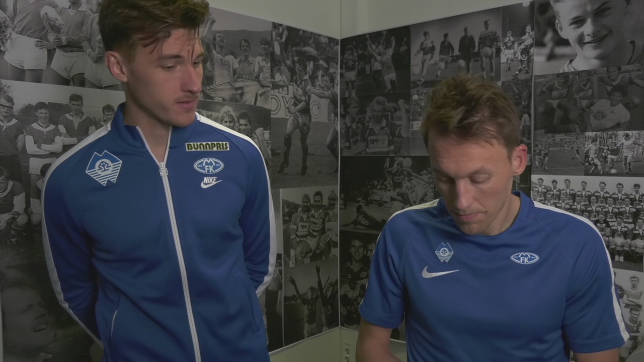 - De spilte 11 mot 1